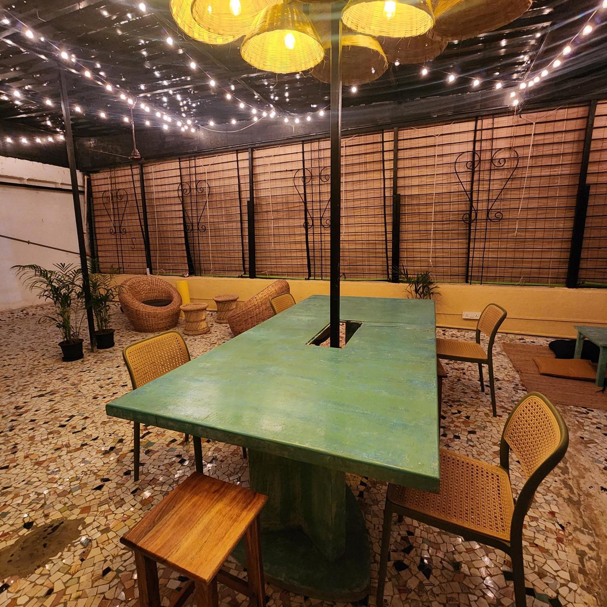 Hammock Hostels - Bandra Мумбай Екстериор снимка