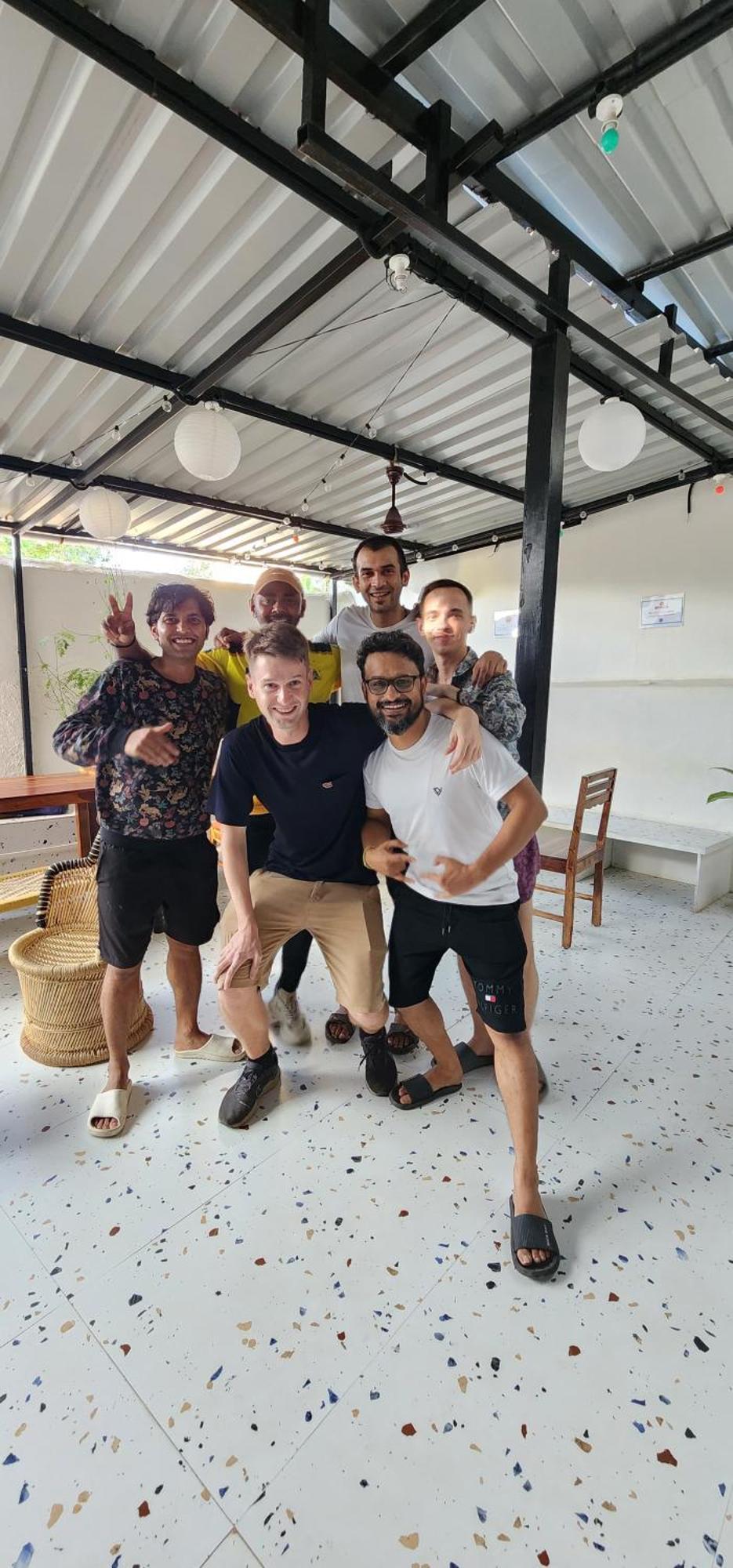 Hammock Hostels - Bandra Мумбай Екстериор снимка