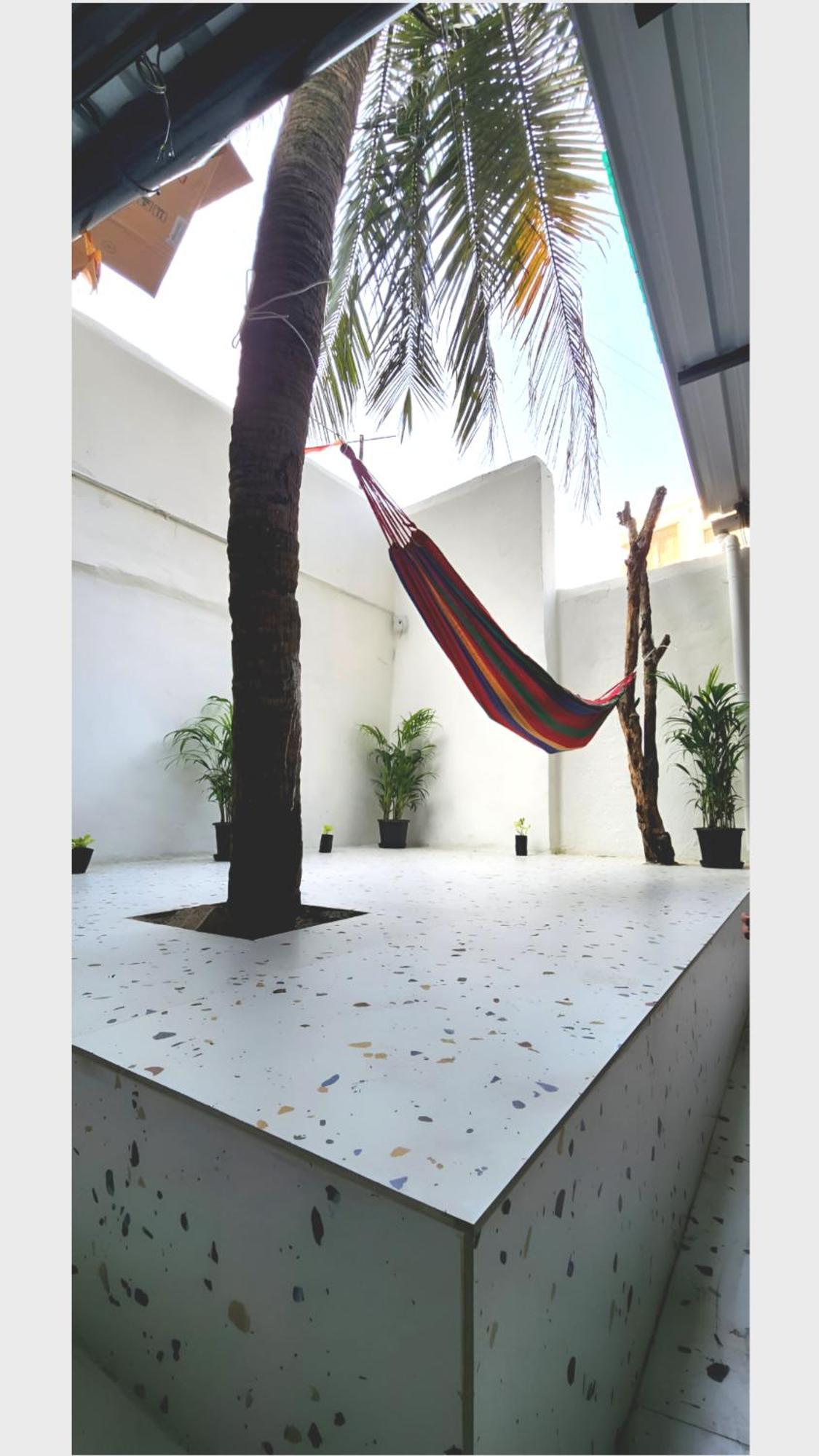 Hammock Hostels - Bandra Мумбай Екстериор снимка
