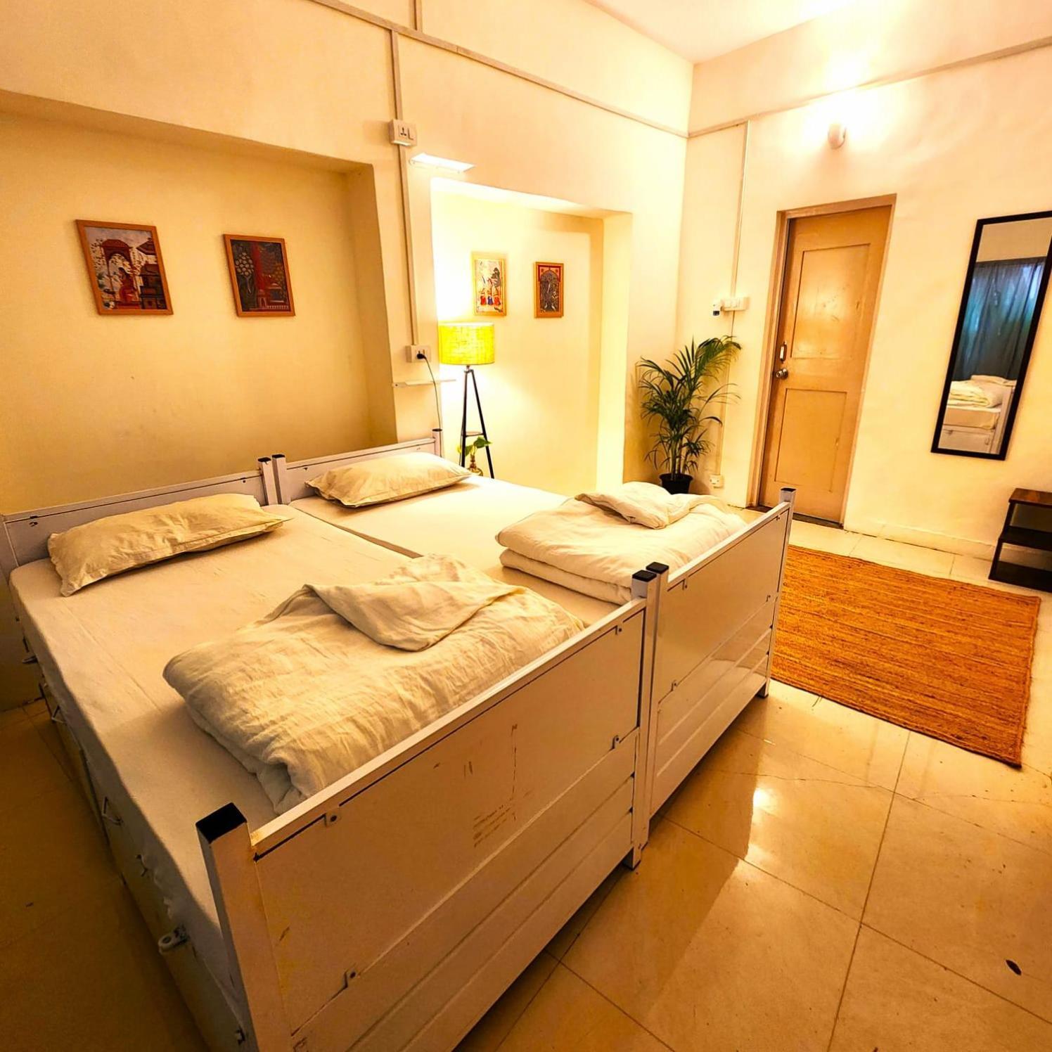 Hammock Hostels - Bandra Мумбай Екстериор снимка